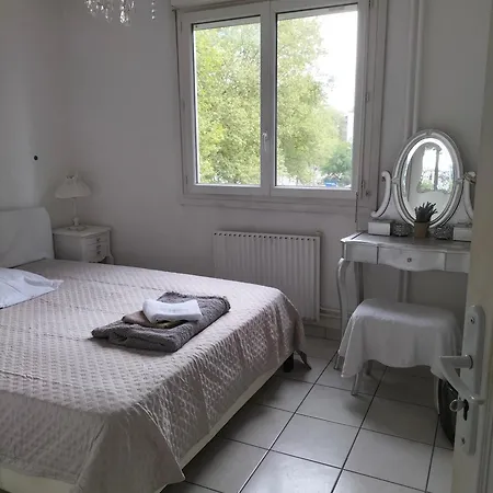 Quarto em Acomodações Particulares Etoile Villeurbanne